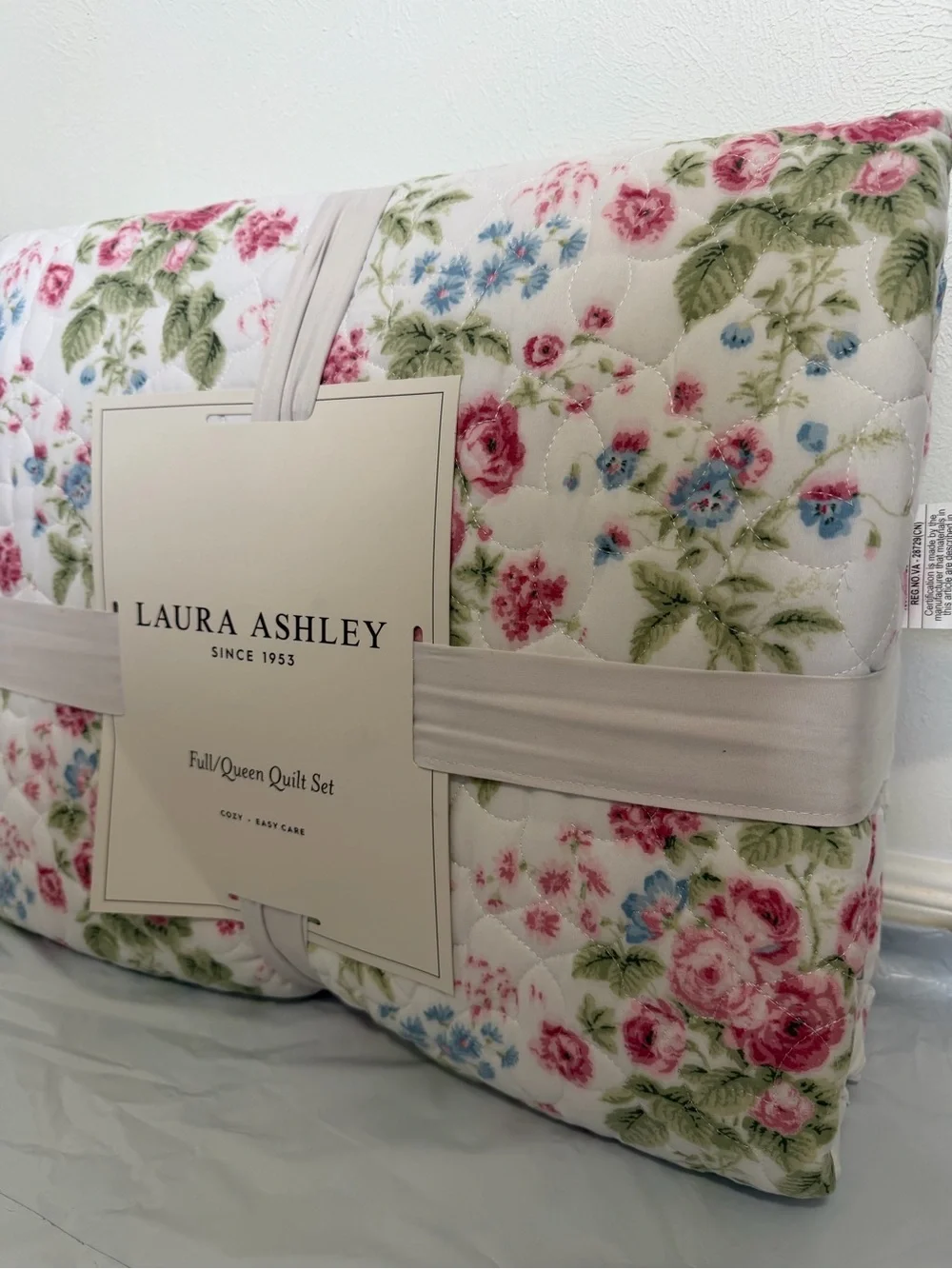 Laura Ashley White Floral Quilt with Pink Roses & Green Leaves